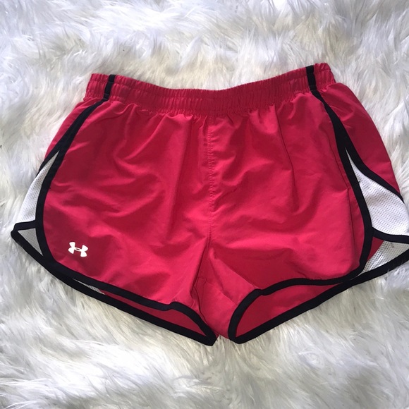 Under Armour Pants - Like new Under armour shorts